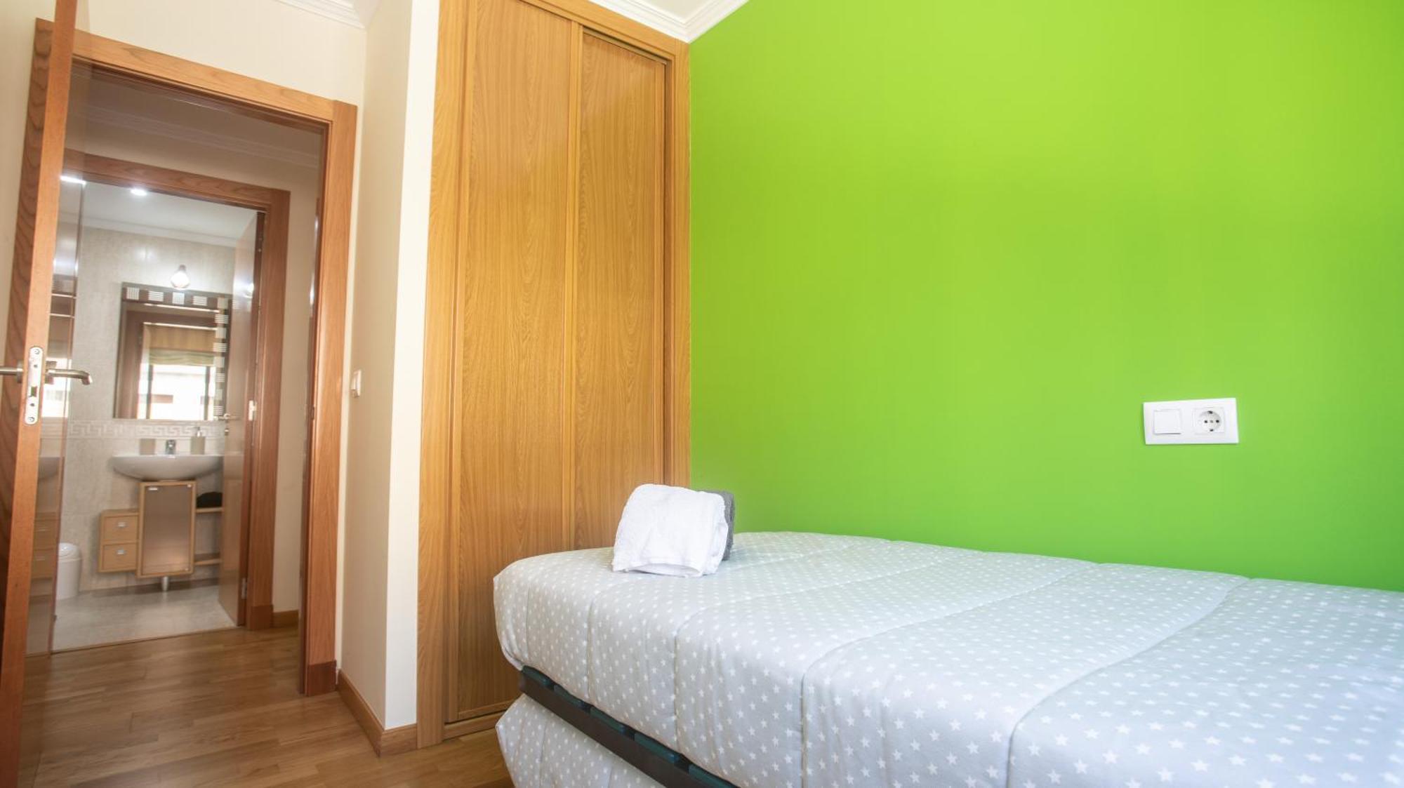 Apartamento En El Centro Con Plaza De Garaje A Guarda Exterior foto